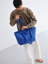 Load image into Gallery viewer, Bolsa Nuage: Azul cobalto