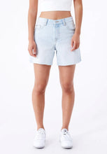 Cargar imagen en el visor de la galería, Rose Shorts - Canyon Pale Worn Raw Hem