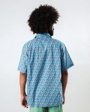 Cargar imagen en el visor de la galería, Camisa Aloha Water Gun Azul