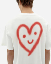 Load image into Gallery viewer, Camiseta blanca Cutre Heart Aaron