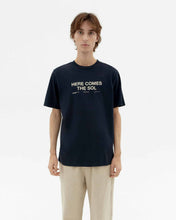 Cargar imagen en el visor de la galería, Camiseta Sol Navy Zach