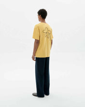 Cargar imagen en el visor de la galería, Camiseta amarilla bordada a mano flower Aaron
