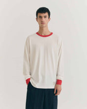 Load image into Gallery viewer, Camiseta manga larga puños rojos Emilio R
