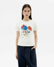 Load image into Gallery viewer, Camiseta blanca blurry flower Ida
