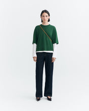 Load image into Gallery viewer, Camiseta oversize Verde Lena