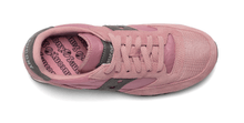 Cargar imagen en el visor de la galería, Jazz Vintage Suede Logo Pink/Grey Women - lacontra