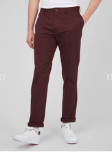 Load image into Gallery viewer, SIG Slim Stretch Chino Pant  - BORDEAUX - lacontra