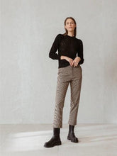 Load image into Gallery viewer, PANTALÓN CHINO CUADROS - lacontra