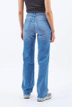 Load image into Gallery viewer, Moxy Straight - Cape Sky Worn - lacontra