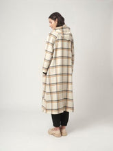 Load image into Gallery viewer, Camil Coat - Sand Check - lacontra