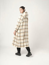 Load image into Gallery viewer, Camil Coat - Sand Check - lacontra