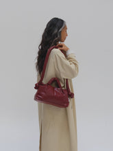 Load image into Gallery viewer, Piel vegana MiniOna: Rojo cereza
