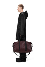 Load image into Gallery viewer, Hilo Weekend Bag - Depth
