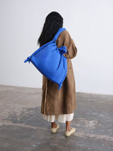 Cargar imagen en el visor de la galería, Bolsa Grande Ona Soft: Azul cobalto
