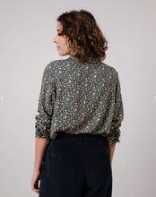 Load image into Gallery viewer, Woodstock Peanuts Blouse Navy

