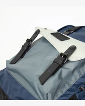 Cargar imagen en el visor de la galería, Macaroon Large Go Wild Series Navy X Grey Backpack
