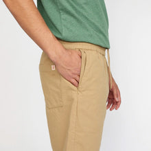 Load image into Gallery viewer, Casual Shorts / 4045 - Khaki
