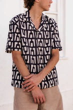 Cargar imagen en el visor de la galería, Camisa Okinawa
