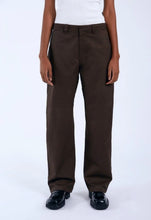 Load image into Gallery viewer, Hill Pants - Dark Cedar
