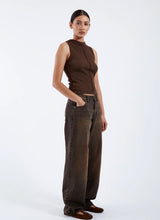 Load image into Gallery viewer, Hill - Jet Brown Used
