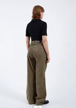 Load image into Gallery viewer, Donna - Dust Green Cord
