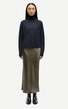 Cargar imagen en el visor de la galería, SAAGNETA LONG SKIRT - DEEP FOREST
