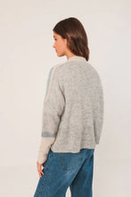 Cargar imagen en el visor de la galería, CHAQUETA ALPACA INTARSIA
