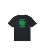 Cargar imagen en el visor de la galería, Camiseta navy sol espalda verde
