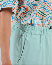 Load image into Gallery viewer, Falda Midi Elastic Comfy Verde Claro
