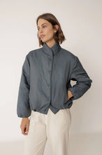 Load image into Gallery viewer, ABRIGO ACOLCHADO SNAP
