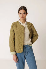 Load image into Gallery viewer, ABRIGO ACOLCHADO REVERSIBLE
