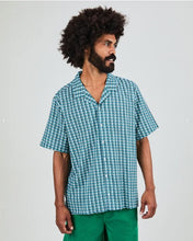 Load image into Gallery viewer, Camisa Aloha Sardinas Azul
