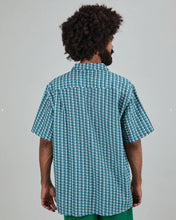 Load image into Gallery viewer, Camisa Aloha Sardinas Azul
