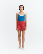 Cargar imagen en el visor de la galería, Top rib azul contraste blanco Julia
