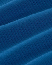 Cargar imagen en el visor de la galería, Top rib azul contraste blanco Julia
