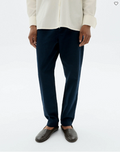 Cargar imagen en el visor de la galería, Pantalón recto Travel - Navy
