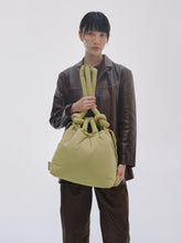 Load image into Gallery viewer, Bolsa blanda Ona: Olive
