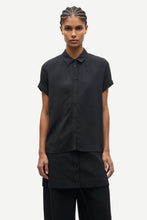 Load image into Gallery viewer, SAMAJANA SS SHIRT - Black
