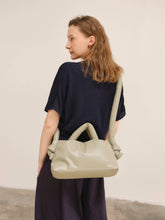 Load image into Gallery viewer, Piel vegana MiniOna: Negro
