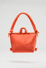 Load image into Gallery viewer, Bolsa blanda Ona: Coral
