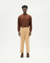 Load image into Gallery viewer, Pantalón beige pana Max - FIVE POCKETS
