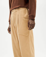 Load image into Gallery viewer, Pantalón beige pana Max - FIVE POCKETS
