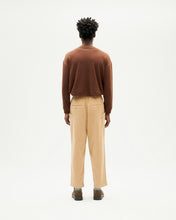 Load image into Gallery viewer, Pantalón beige pana Max - FIVE POCKETS
