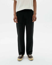 Load image into Gallery viewer, Pantalón recto negro Stan

