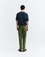 Load image into Gallery viewer, Pantalón recto verde Travel light
