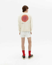 Load image into Gallery viewer, Sudadera blanca sunset Leon
