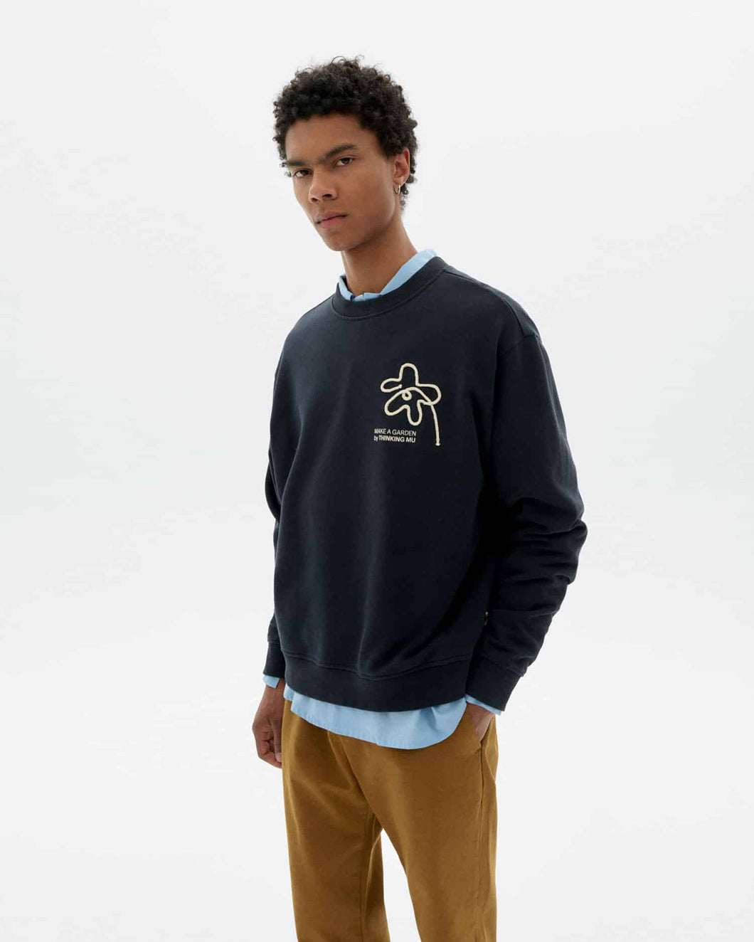 Sudadera bordada a mano flower Leon
