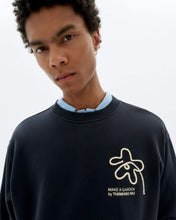 Cargar imagen en el visor de la galería, Sudadera bordada a mano flower Leon

