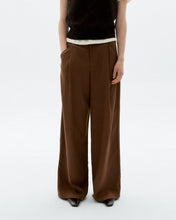Load image into Gallery viewer, Pantalón wide leg pinza marrón Molly
