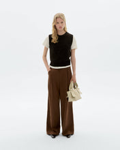 Load image into Gallery viewer, Pantalón wide leg pinza marrón Molly
